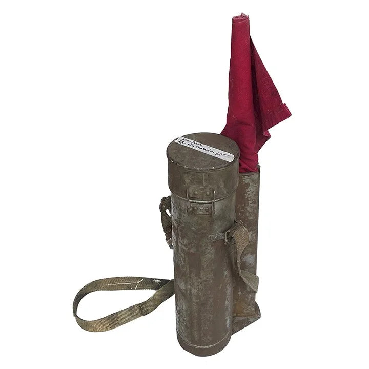 RARE VINTAGE RAILROAD TRAIN RAILWAY WORKERS FLAG FLARE SIGNAL / SAFETY KIT